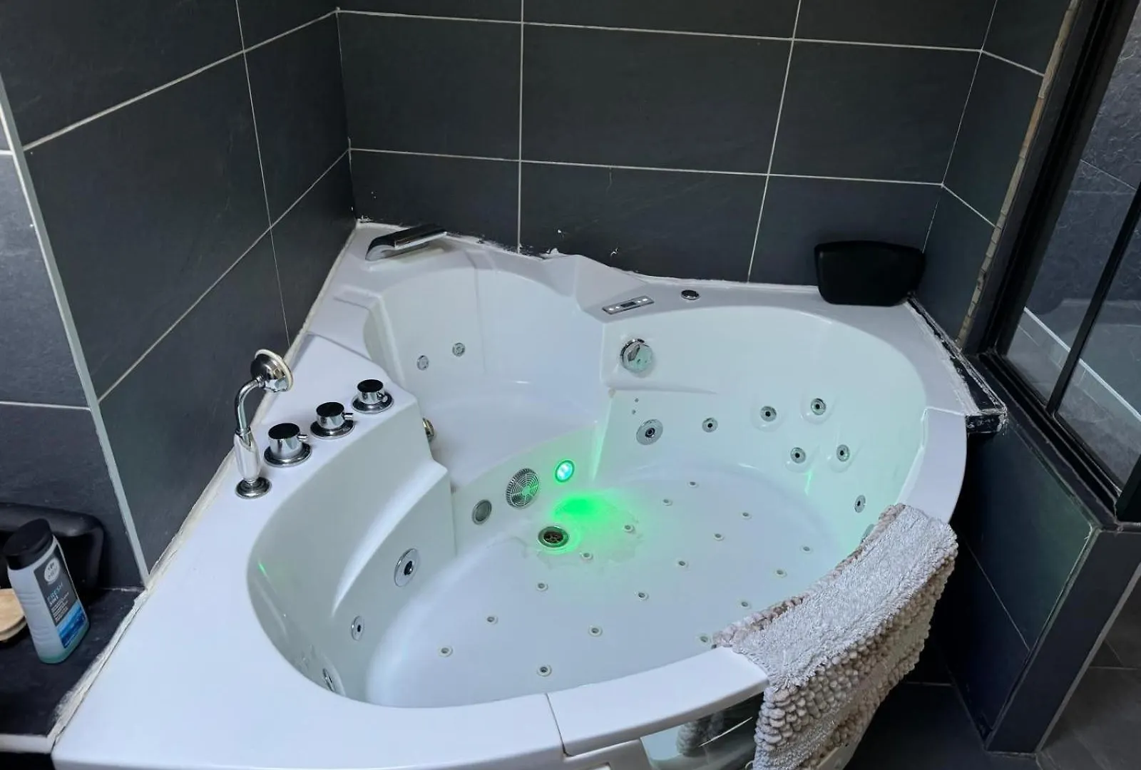 Le Spa Des Canuts Caluire-et-Cuire France